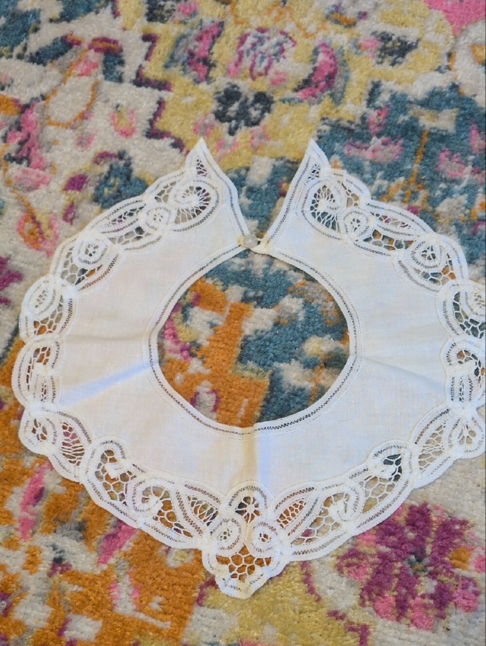 Vintage White Crochet Collar and Cream Gloves Set - Picture 2 of 8